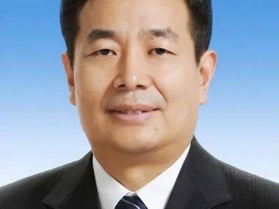 曾任中央纪委副书记的他，已任新疆维吾尔自治区党委书记