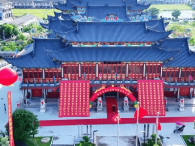 温州一李姓孩子考上北大，当地在李氏宗祠大办仪式，还“惊动了宗族长老”，当地回应