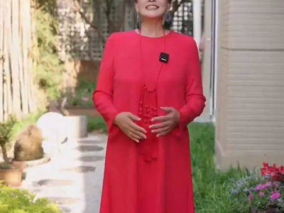 汪小菲马筱梅今日大婚，两人身着中式秀禾现身