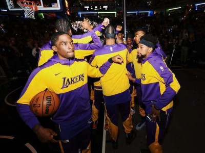 东契奇称湖人对决雷霆是巨大挑战：我们要证明自己也是优秀球队