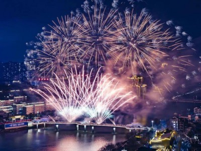 食宿全免，还有明星烟花秀！醴陵全网招募！