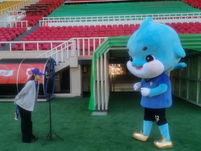 大连鲲城踩场图片分享，有鲲宝+美女主播，第2张是强烈要求发的