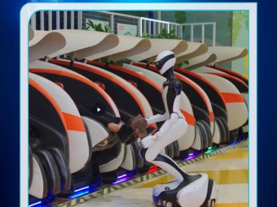 AI+场景创新⑪ 丨导购员、服务员、接待员随意切换，超拟人服务机器人在成都首秀！