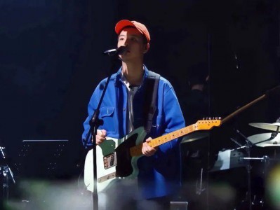 全网模仿马頔，但没人再听《南山南》