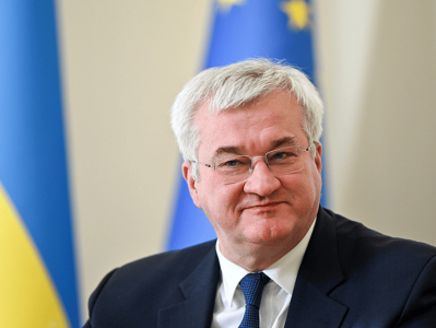 乌外长：愿今年结束冲突，但不要被操纵的和平！俄外长称俄美关系还能改善