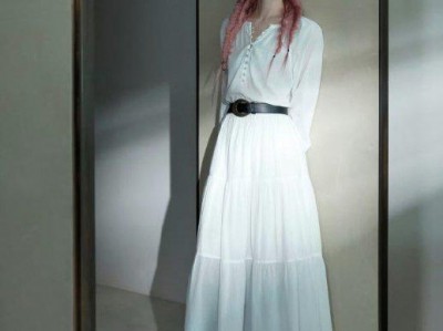 赵丽颖新摄影师团队首秀！粉发双马尾造型美到窒息，网友：这波换人太值了！