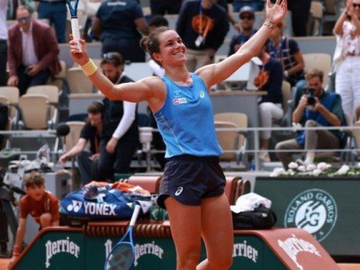 这张外卡真值！布瓦松连续爆冷跻身法网四强，一成就历史第一人