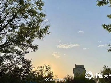 北京今天傍晚到夜间雷雨来袭 伴有8至10级短时大风和冰雹