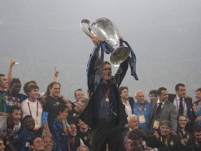 共和报:国米曾通过中间人接触穆里尼奥 穆帅愿回归但解约代价高昂