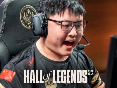 外网消息，Uzi将成为第二位入选名人堂的选手